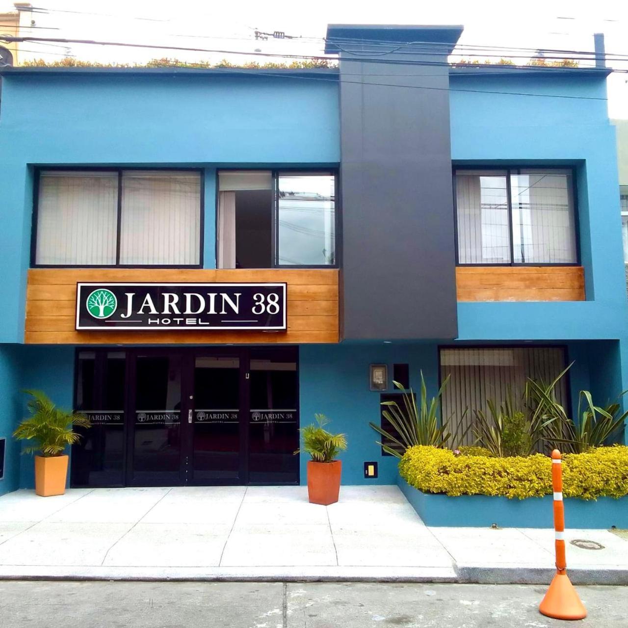 Hotel Jardin 38 Pasto Esterno foto