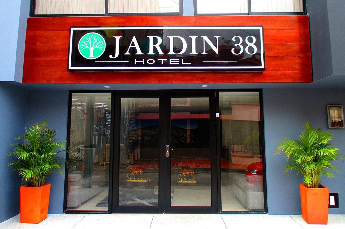Hotel Jardin 38 Pasto Esterno foto